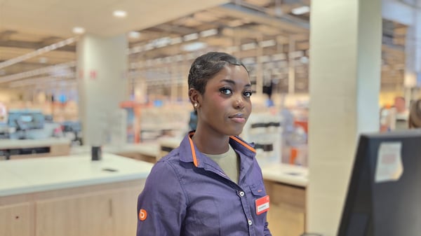 Marie, Conseillère services clients