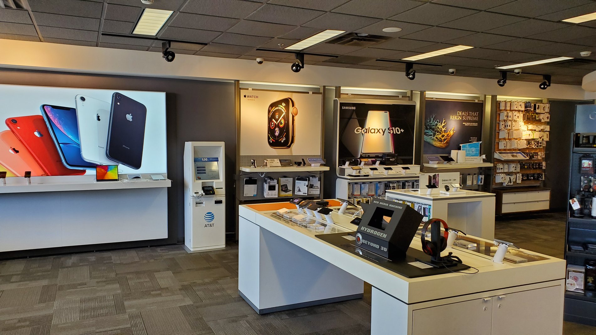 AT&T Store Hyannis Hyannis, MA iPhone & Samsung Deals!