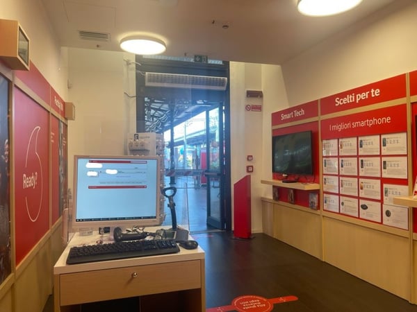 Vodafone Store | Stazione Centrale Bologna