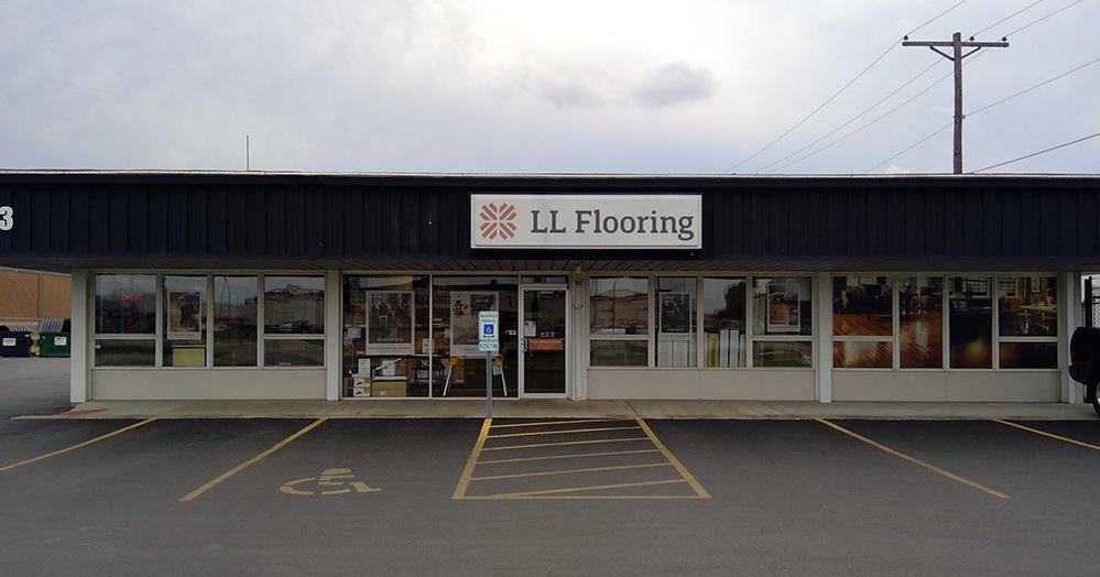 LL Flooring #1193 Springfield | 2803 North Dirksen Pkwy | Storefront