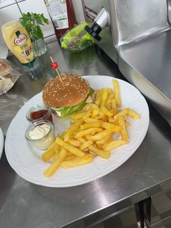 Restaurant Sonne, schweizerische und portugiesische Küche, Weisslingen ZH