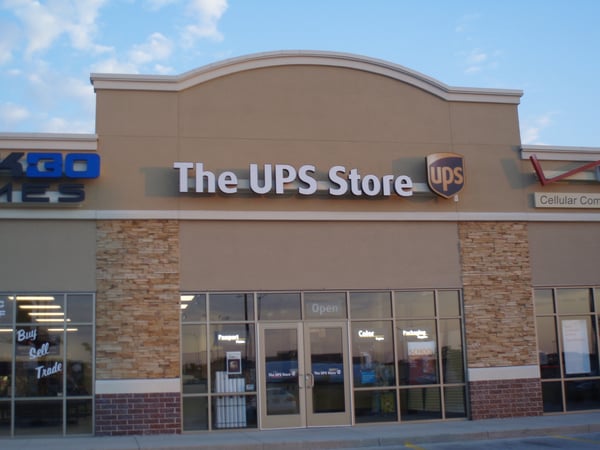 Facade of The UPS Store Fargo location in the Western Center