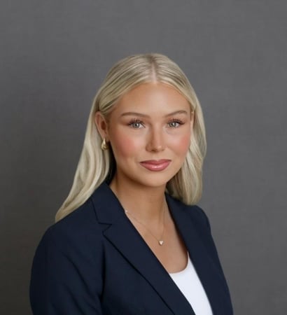 Photo of Lauren Schirard