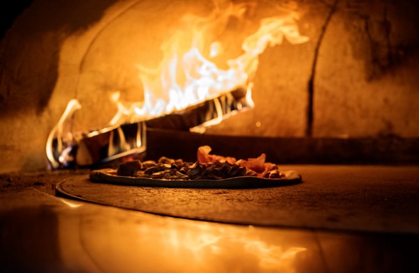 Cucina mediterranea e le migliori pizze dal forno a legna