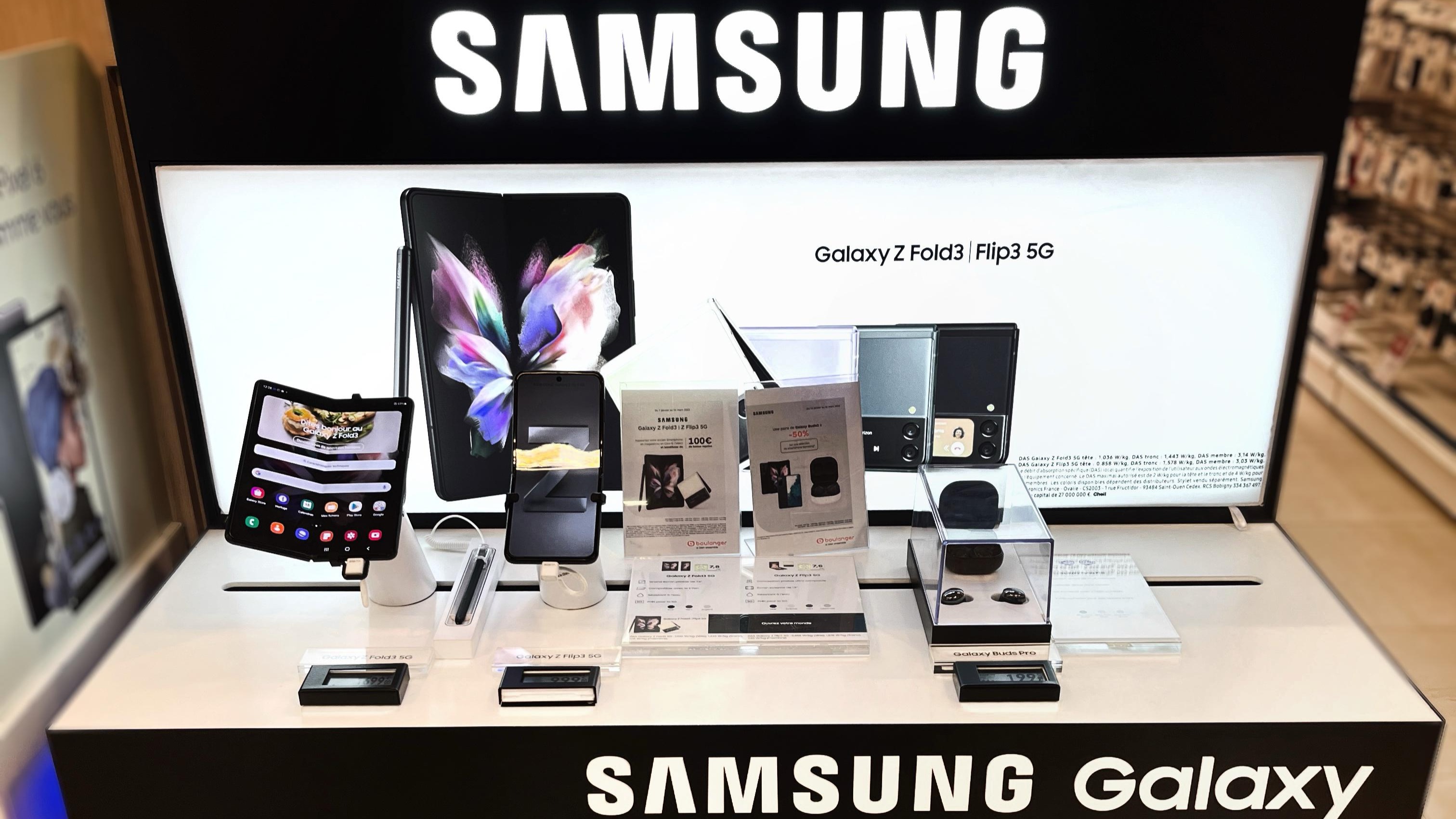 Smartphone Samsung Galaxy Z Fold3 et Galaxy Z Flip3 - Multimédia Boulanger Compiègne