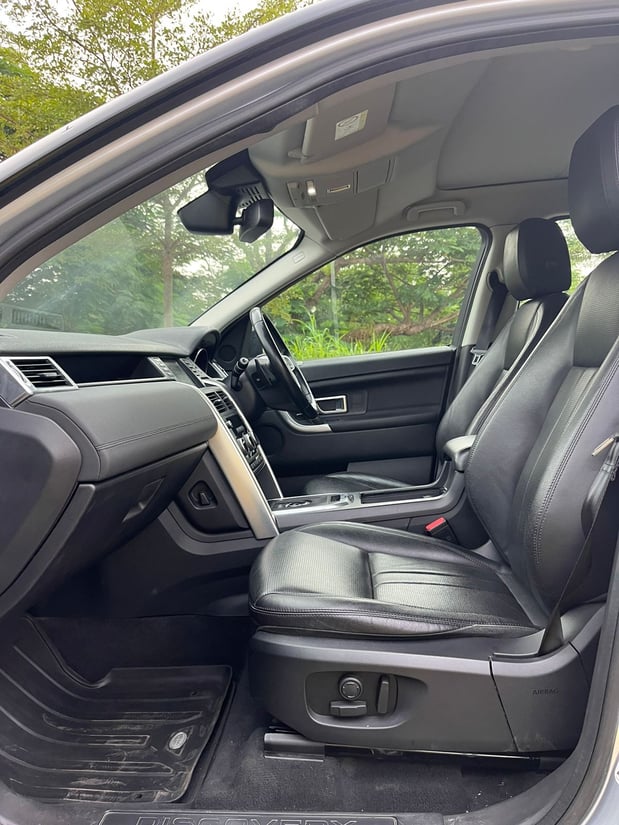 About Land Rover Navnit Motors