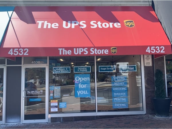 Image of the storefront of The UPS Store in Arlington, VA