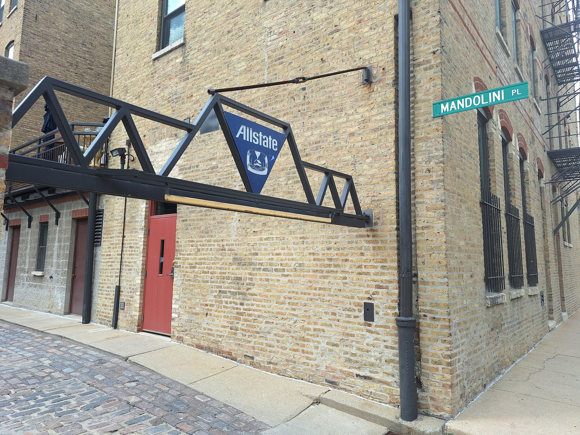 Look out for Mandolini Place