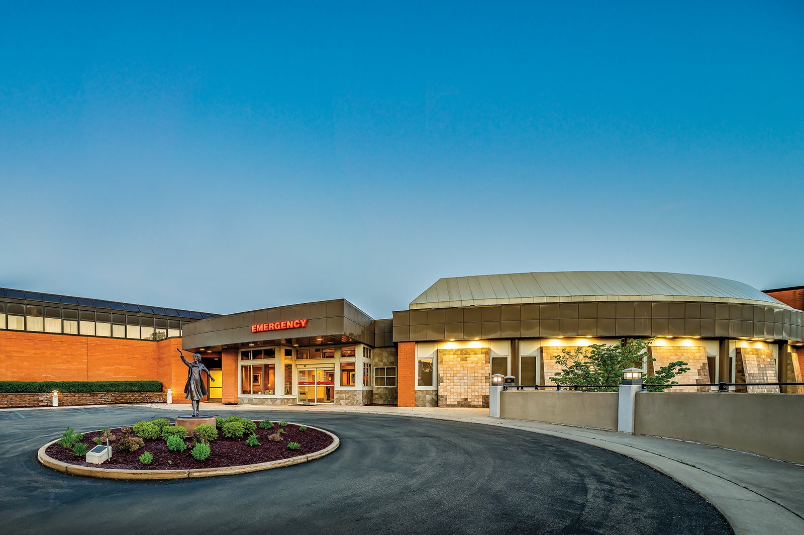 Beacon Dowagiac Emergency - 420 West High St, Dowagiac, MI 49047