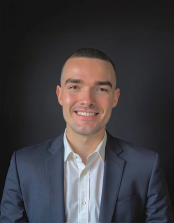 Photo of Aaron Hollomon
