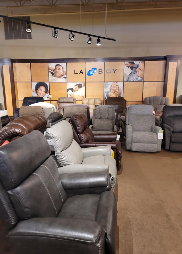 Slumberland Furniture Store in Des Moines,  IA -  Recliners