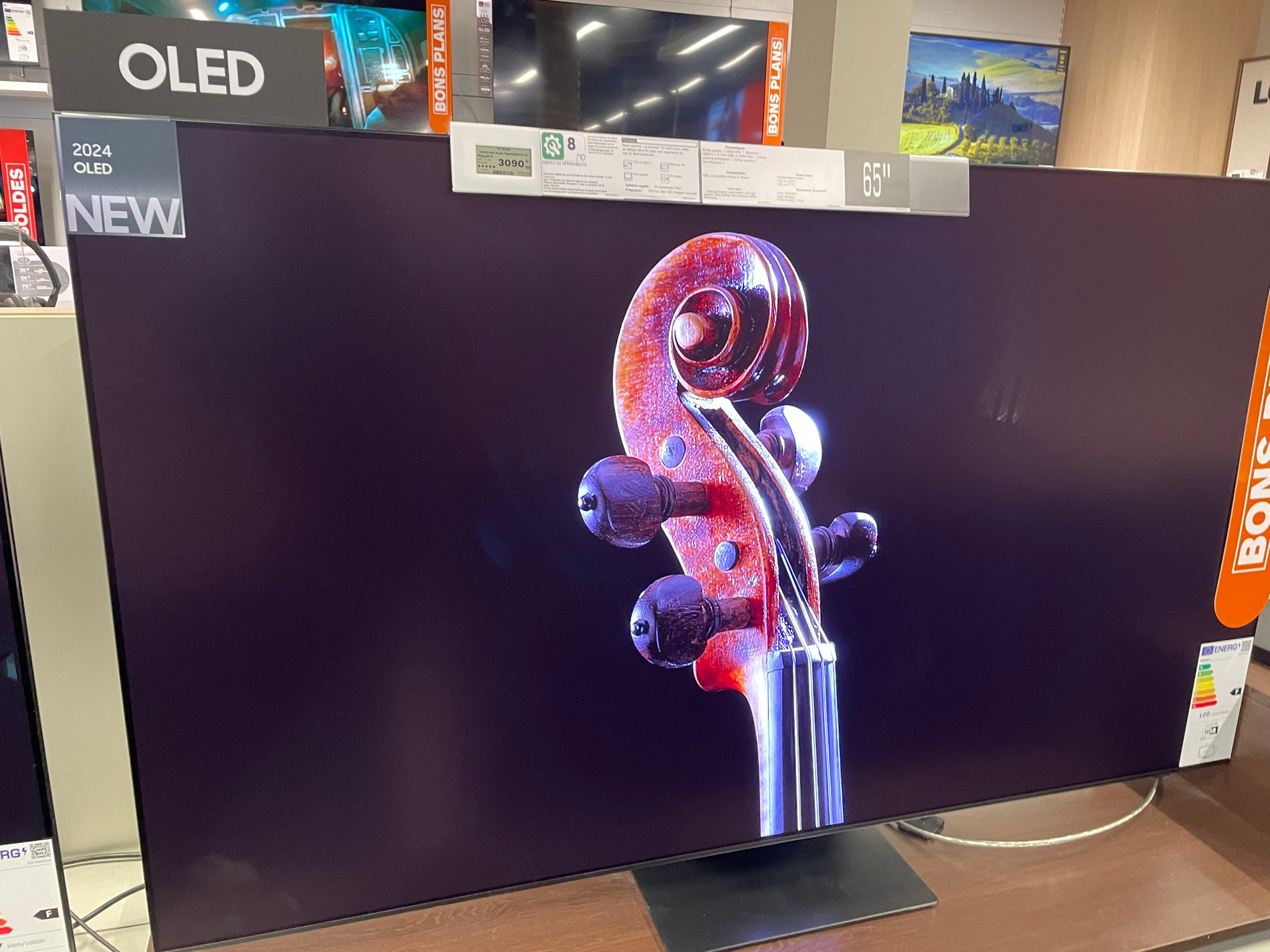 Nouvelle gamme Samsung TV Oled 2024 dans votre magasin Boulanger Bourg-en-bresse