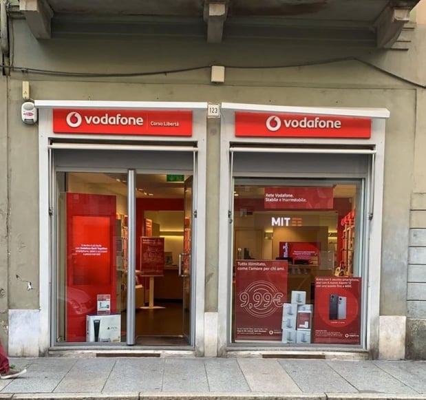 Vodafone Store | Vercelli