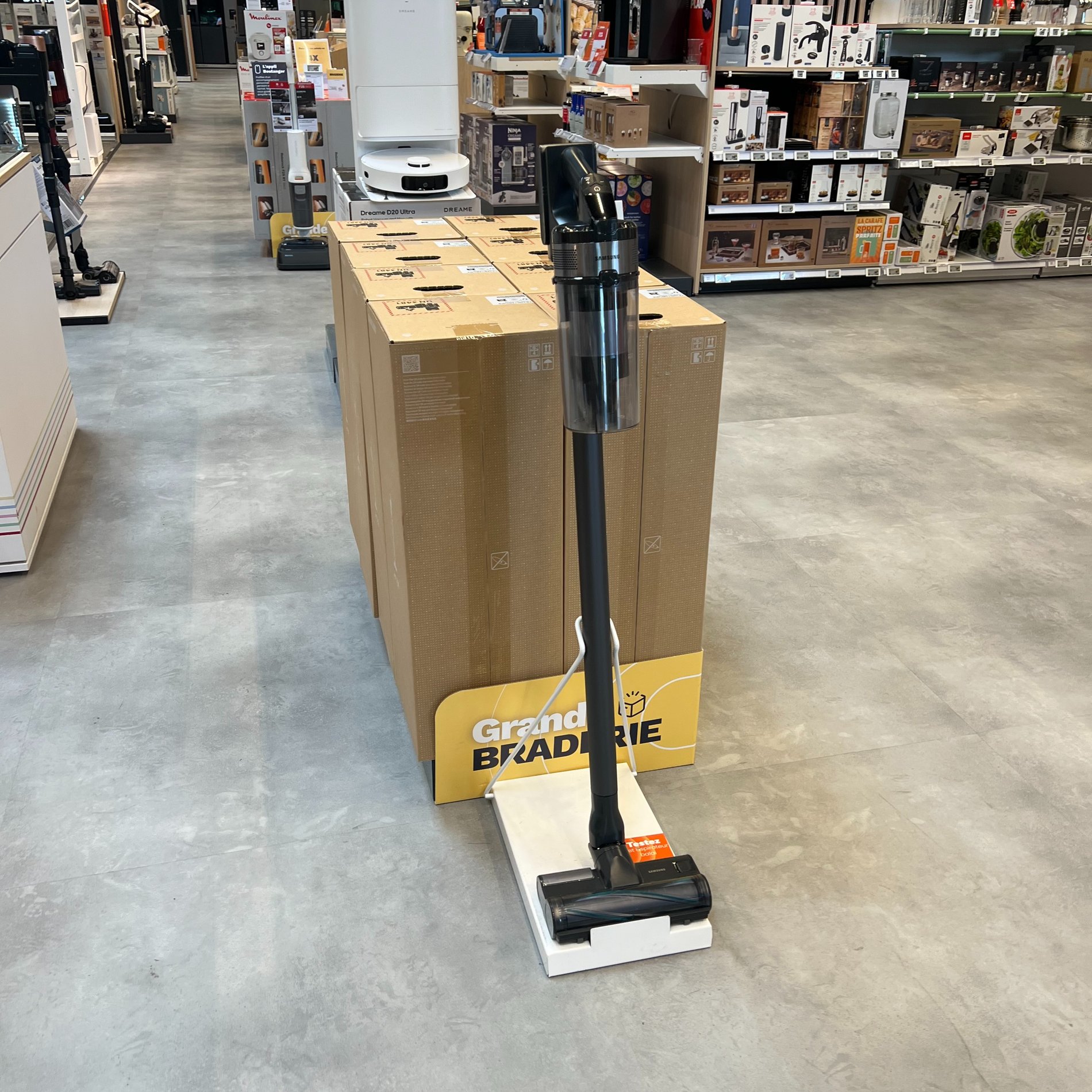 aspirateur balai dans votre magasin boulanger st quentin