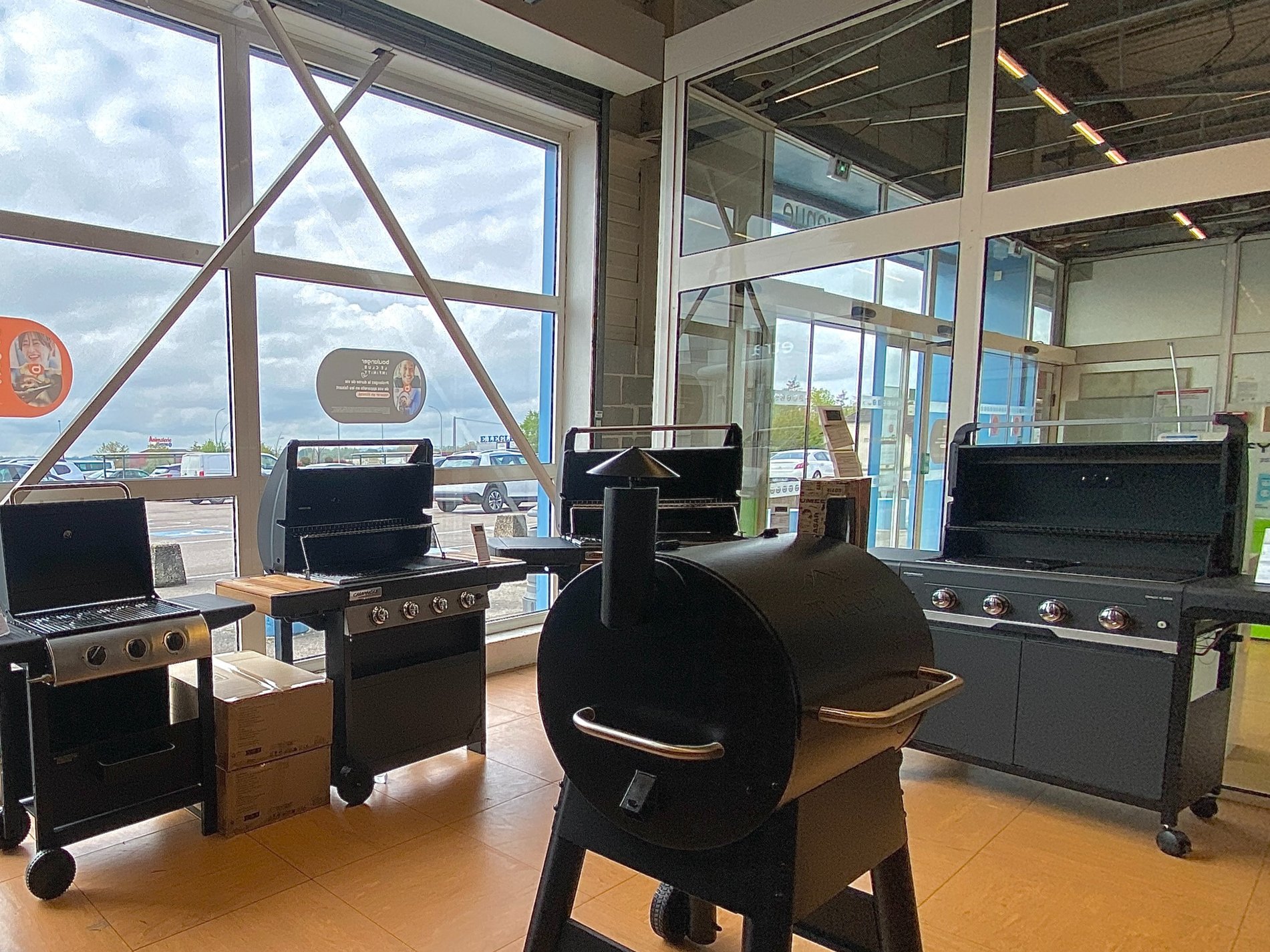 Barbecues - Planchas - Weber - Boulanger Troyes-Saint Parres Aux Tertres