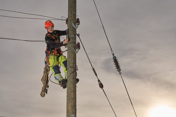 Werde Netzelektriker - wir bilden aus.