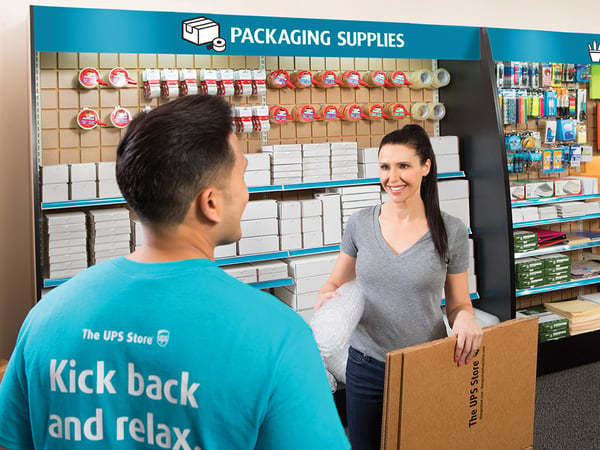 Packing and shipping deals supplies