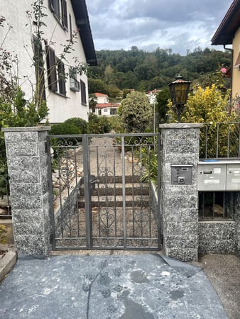 Rivestimenti in spaccatello "granito"