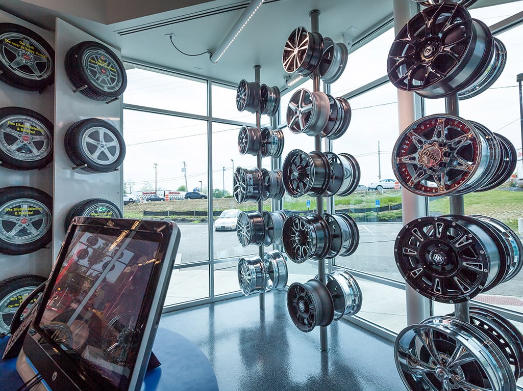 Tire Discounters Colerain II tires, alignment, brakes, autoglass in