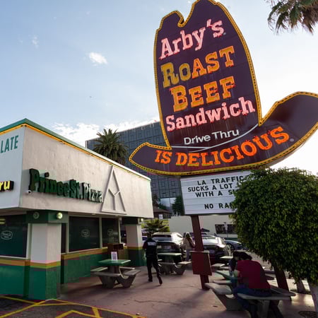 Hollywood Slice Drive Thru store front