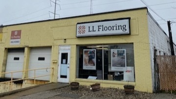 LL Flooring #1028 Cleveland | 540 Old Brookpark Road | Storefront