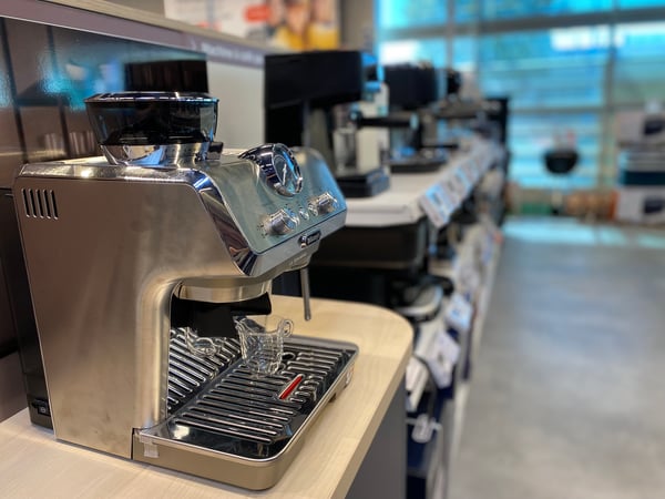 Espace DELONGHI magasin Boulanger Cannes-Mandelieu