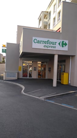 Photo du point La Poste Relais LA FOUILLOUSE Carrefour express