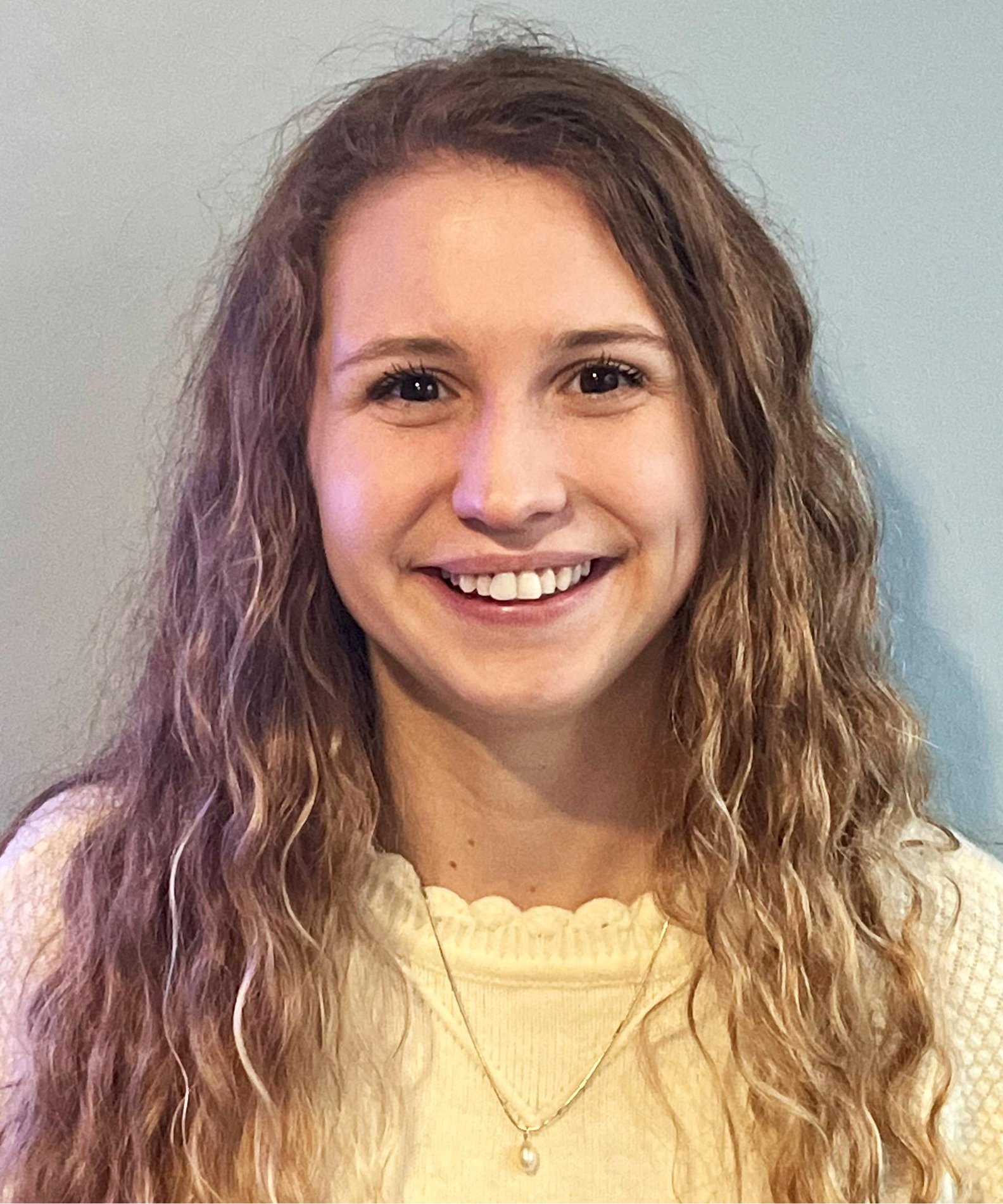 Haley Woyak started her career in the insurance industry in 2021 and joined Andrew McCabe’s Agency in 2024 as a Sales Agent, focusing on Home insurance, Auto insurance and Life insurance. Haley is passionate about helping customers find the right coverage to protect their needs and goals.
In her free time, Haley enjoys running, traveling, and exploring new bars and restaurants, combining her love for adventure and discovering local hidden gems.