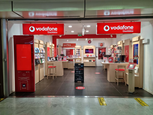 Vieni a trovarci nel nostro Store Vodafone Cinecittadue.

Ti aspettiamo!