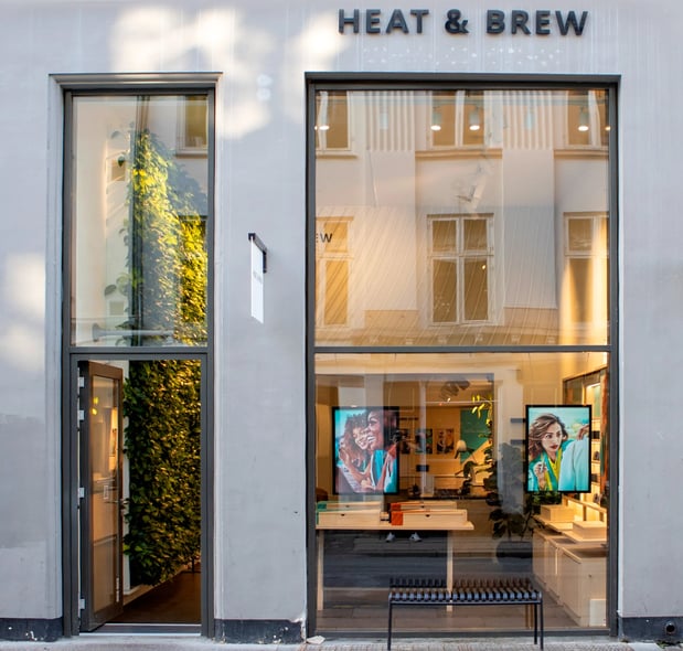 Insight into the HEAT & Brew store in Copenhagen seen from the outside
