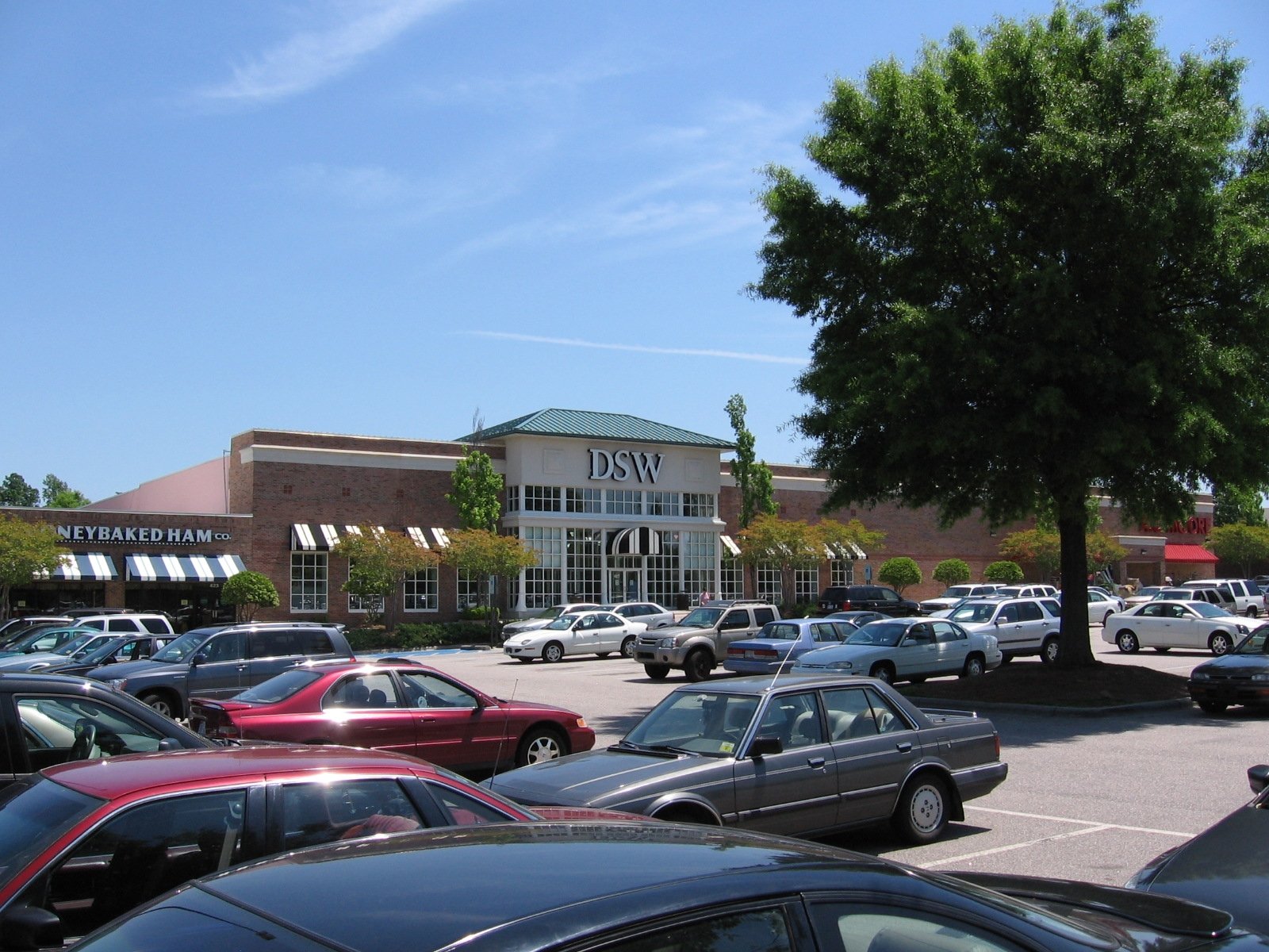 DSW | Crossroads Plaza | Cary, NC | DSW
