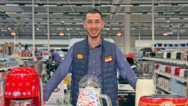 Arnaud, vendeur électroménager spécialiste SMEG Boulanger Toulon la Garde