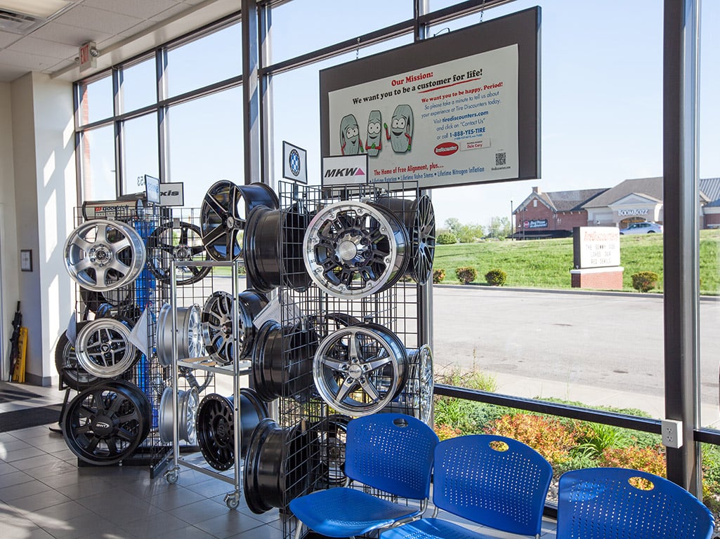 Tire Discounters Jeffersonville tires, alignment, brakes, autoglass