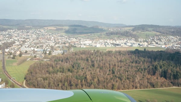 飛行機からのスイスの景色