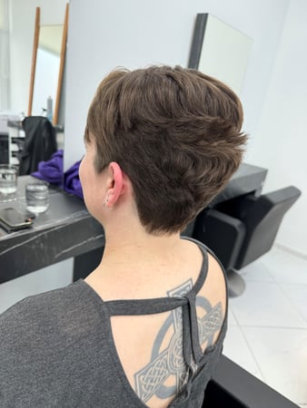 Hair Passion, Jasmin Lerch, Coiffeur für Damen, Herren und Kinder, 8610 Uster im Kanton Zürich: Kurzhaarfrisur nachher