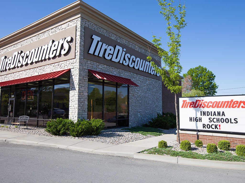 Tire Discounters Wesley Commons tires alignment brakes autoglass