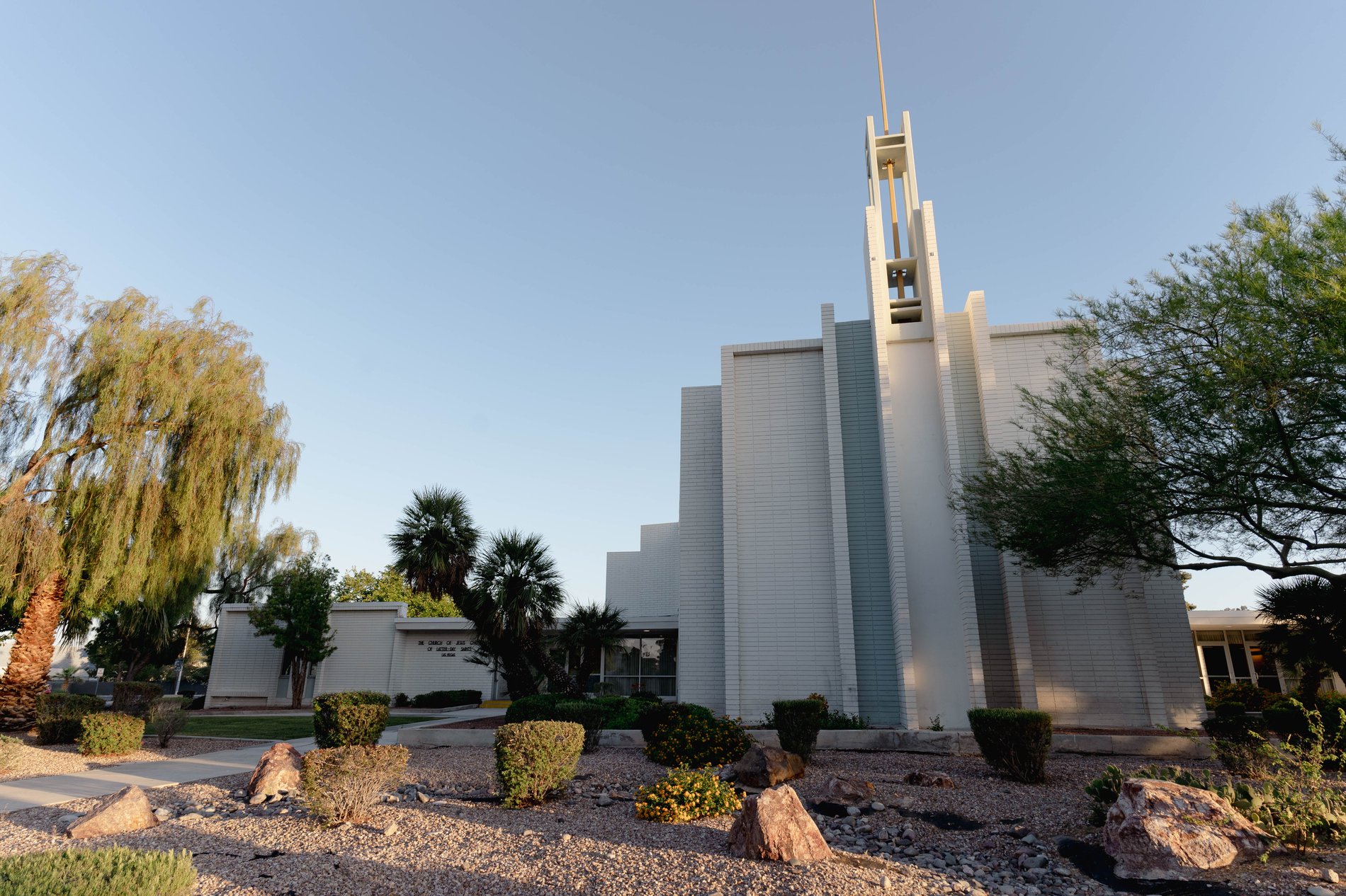 Christian Church in Las Vegas, NV | 2275 East Tropicana Avenue | Church