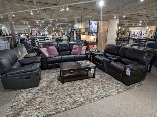 Slumberland Furniture Store in Galesburg,  IL - Living Room