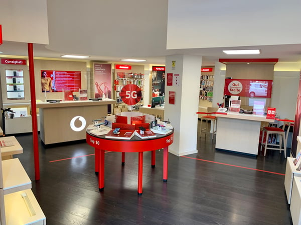 Vodafone Store | Piazza San Francesco D'Assisi