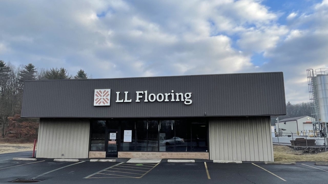 LL Flooring #1337 Stroudsburg | 1600 North 9th Street | Storefront