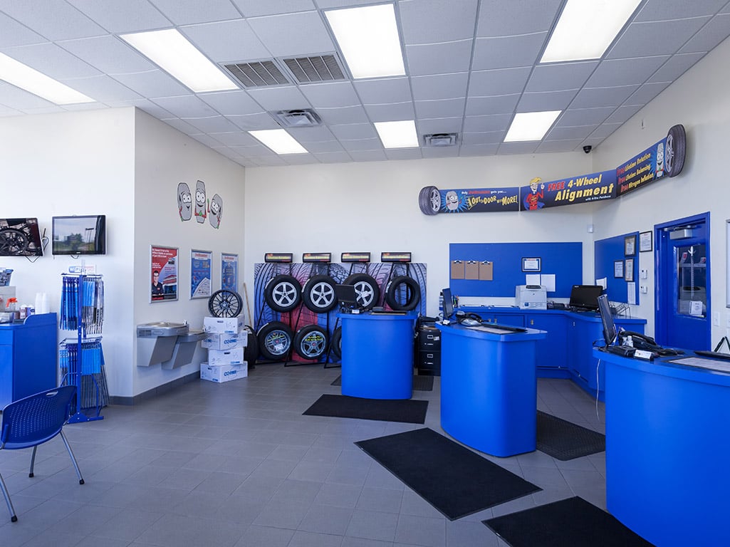 Tire Discounters Walton tires, alignment, brakes, autoglass in Walton, KY