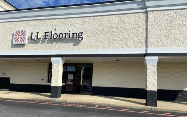 LL Flooring #1365 Greer | 1367 West Wade Hampton Blvd | Storefront