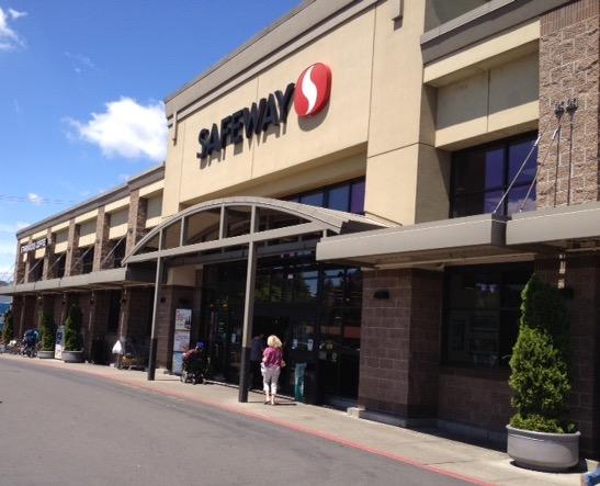 Safeway Store Front Photo at 145 E 18th Ave in Eugene OR