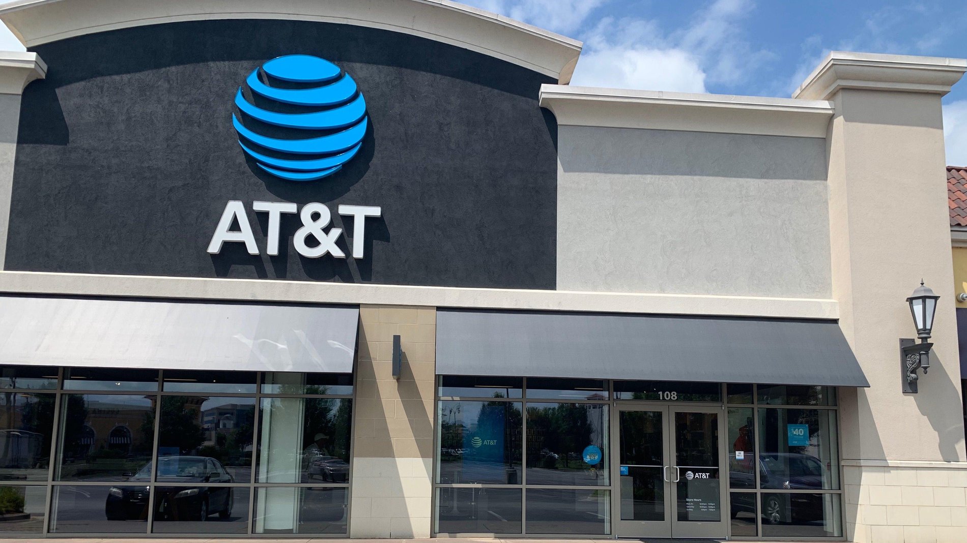 at and t locations near me