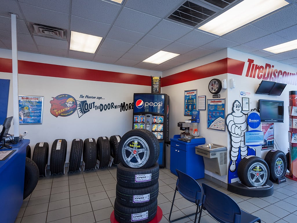 Tire Discounters Brandt Pike tires, alignment, brakes, autoglass in