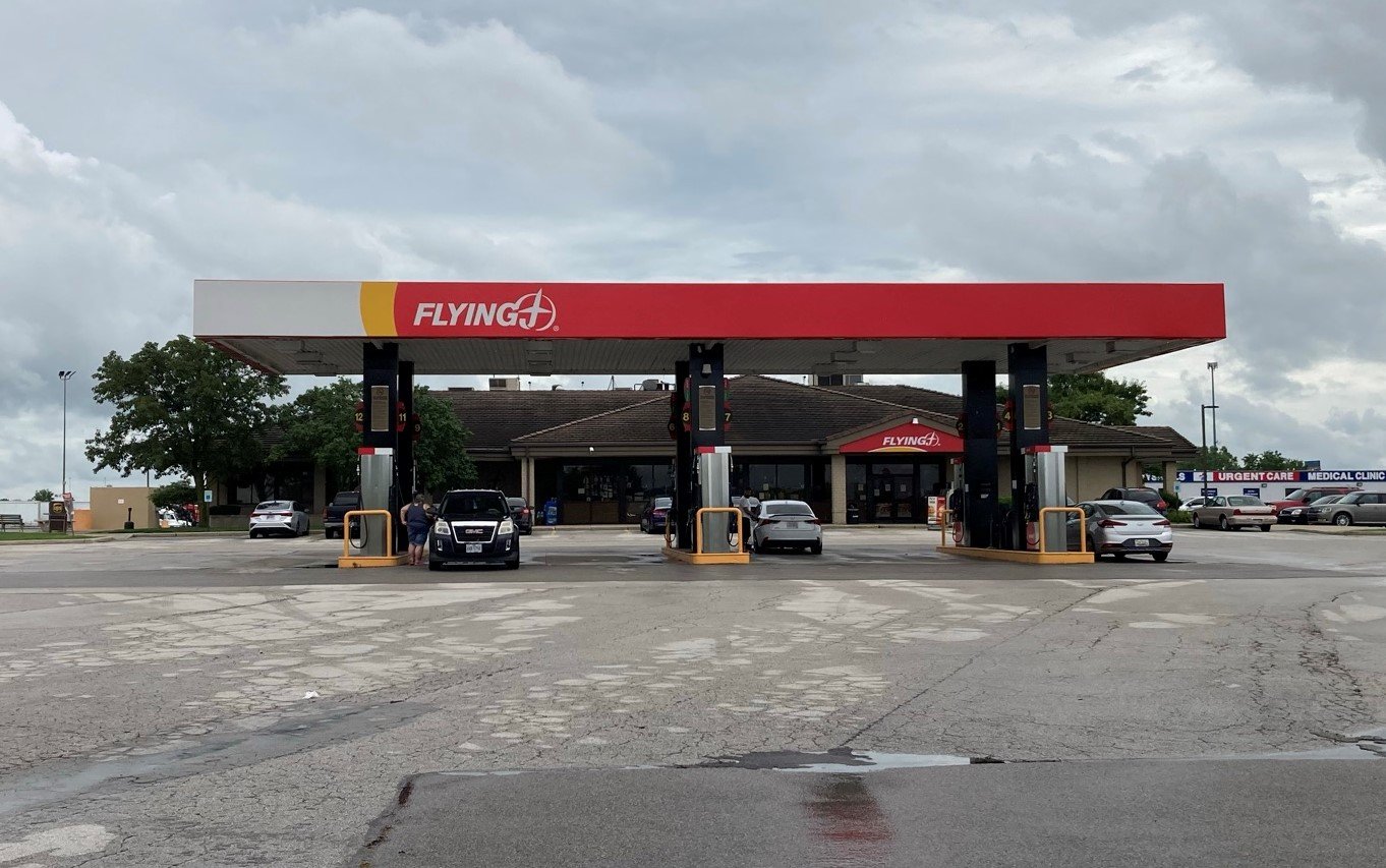 flying j cigarette prices truck stop hi-res stock photography and images Pilot Travel Center in Houston,