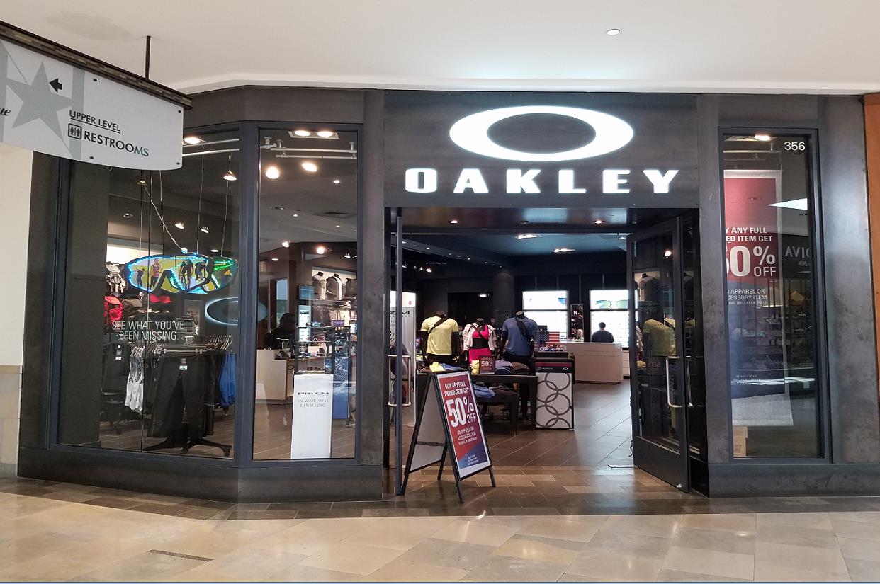 oakley store outlet mall