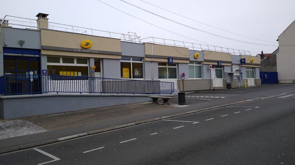 Photo du point La Poste AVION