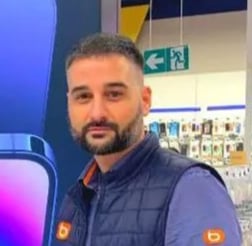 Romain Directeur de magasin