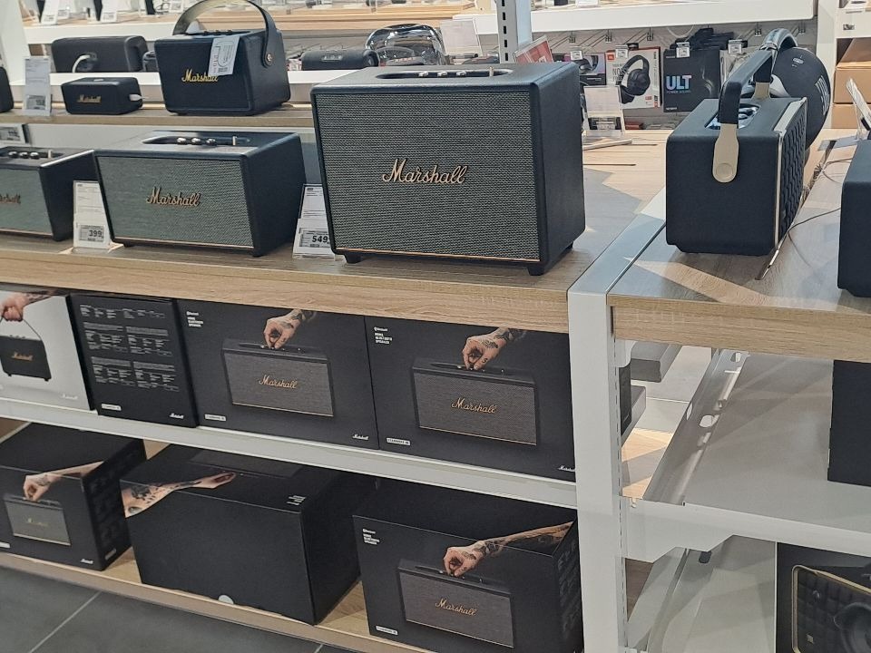 Boulanger Pontivy - rayon enceinte